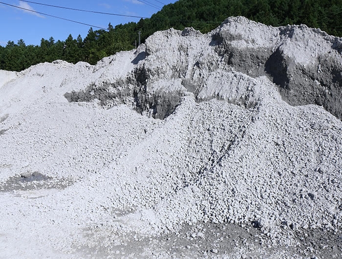 有価物(ピアノ線・RC再生砕石)